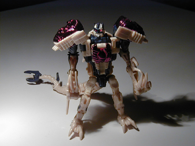 dinobot2.jpg (95423 bytes)